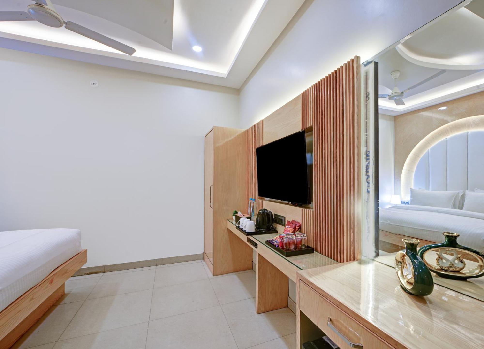 New Frontier - 2 Mins From Old Delhi Railway Station & Chandni Chowk Luaran gambar